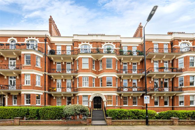 Flat for sale in Biddulph Mansions, Elgin Avenue, London