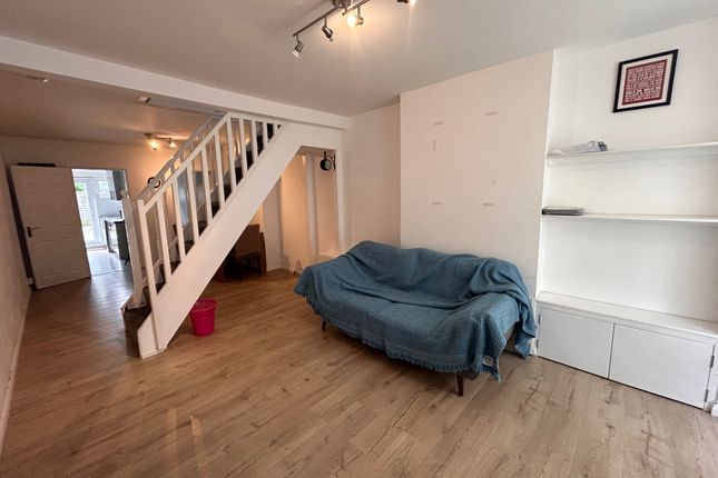 Property to rent in St. Marys Road, Watford