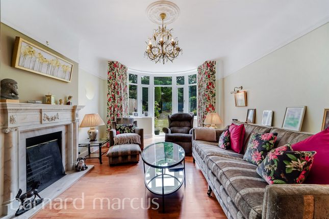 84, Arundel Avenue, Epsom photo 2