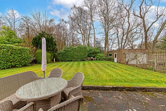 29, Kentish Lane, Brookmans Park photo 2