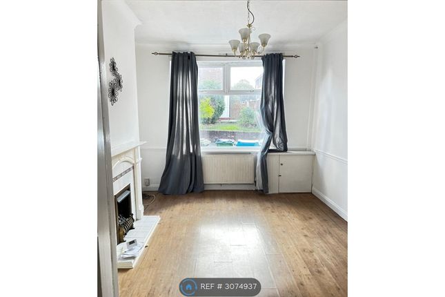 Cheapside, Middleton, Manchester photo 4