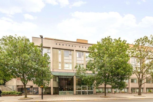 1-bed flat on Flat 9 Central House, 3, Lampton Road, Hounslow, £185,000