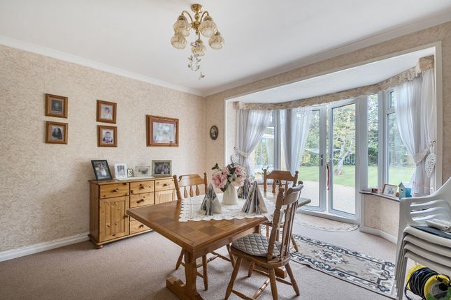 1361608-24-68E676...