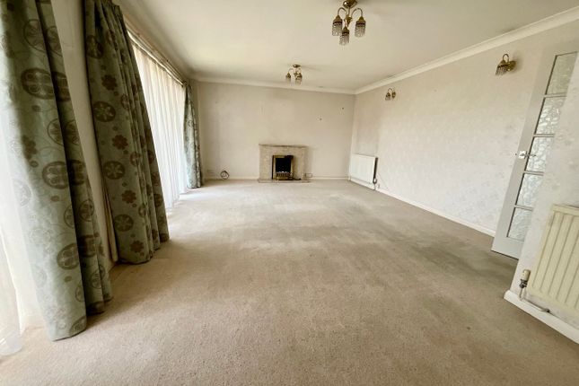 10 Cookham Dene, Buckhurst Road, Bexhill-on-Sea photo 3