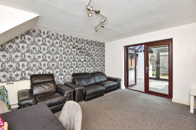 5, Gleneagles Drive, Lancashire photo 4