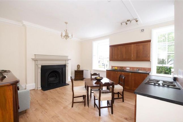 Little Ealing Lane, London photo 3