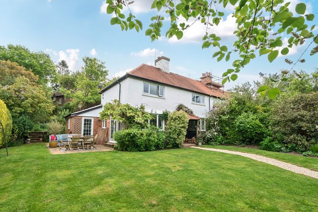 4-bed house on Barnfield, Kingsley Green, Haslemere, £705,000