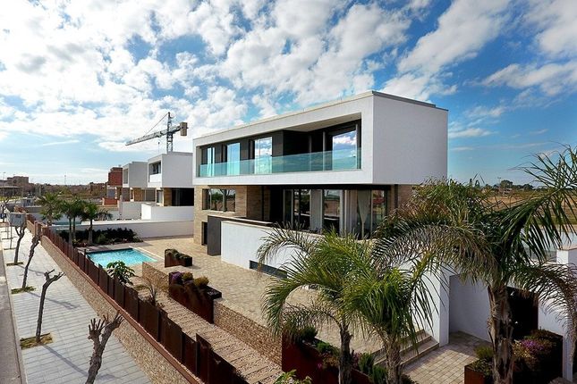 Villa for sale in C. Lila, 3, 03191 Pilar De La Horadada, Alicante, Spain