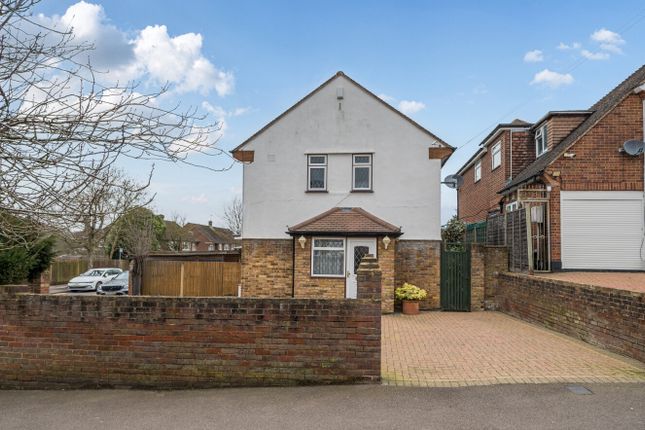 4-bed house on 86 Langley Way, Watford, £1,095,000