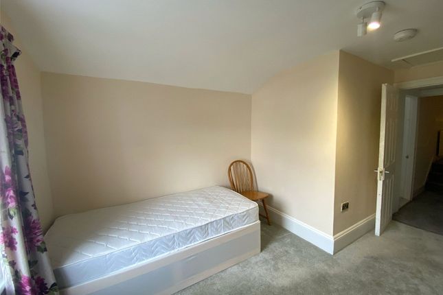 First Floor Back Room, 4, Lindal Road, London photo 3
