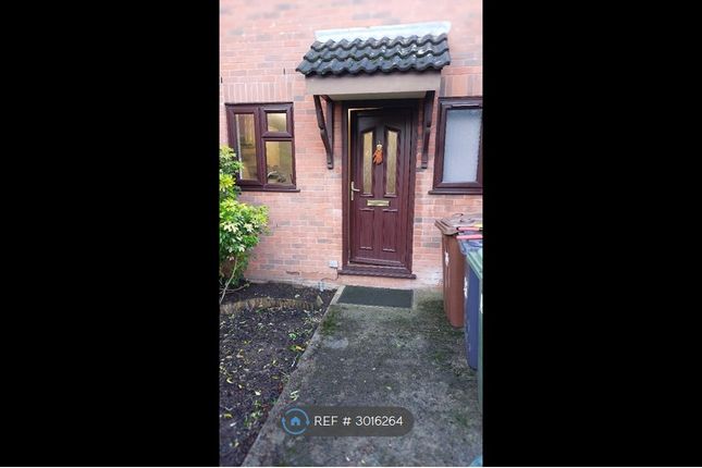 Britten Close, Elstree, Borehamwood photo 2