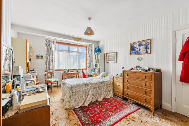 115, Springfield Avenue, London photo 4