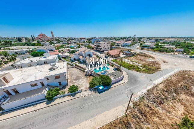 Detached house for sale in Λειβαδιών, Frenaros, Cyprus