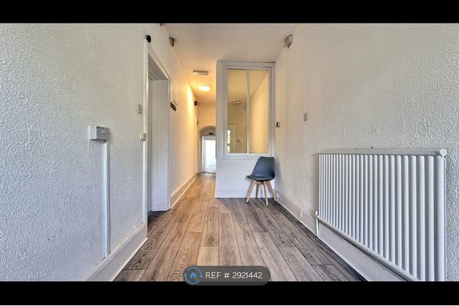Room, Nant Y Gro Garth Road, Bangor photo 4