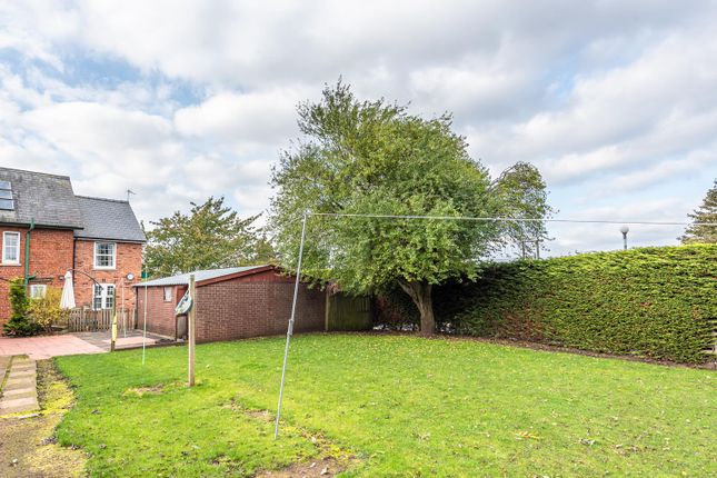 4 Bed Semi Detached House For Sale In Fern Cottage East Heslerton