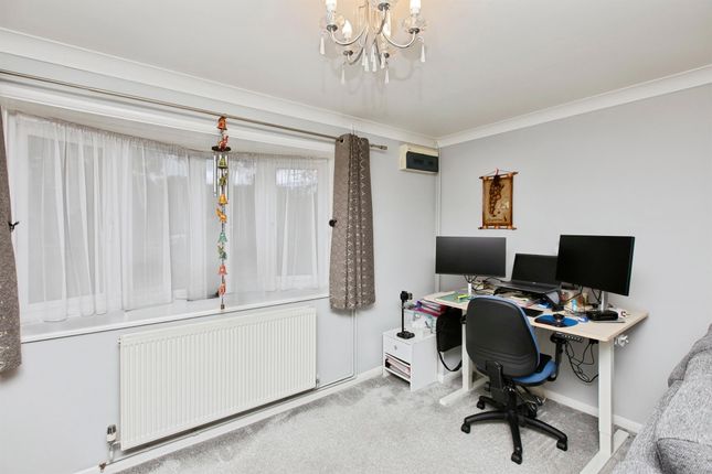 77, Grampian Way, DERBY photo 4