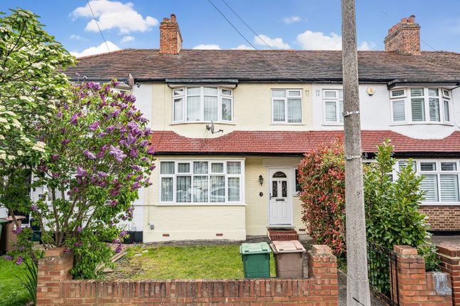 Terraced house for sale in Lymescote Gardens, Sutton
