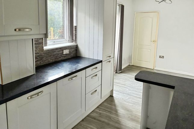 12, Grange Road, Beverley photo 4