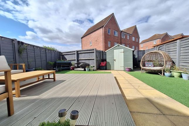 10, Gardener Close, Weston-Super-Mare photo 2
