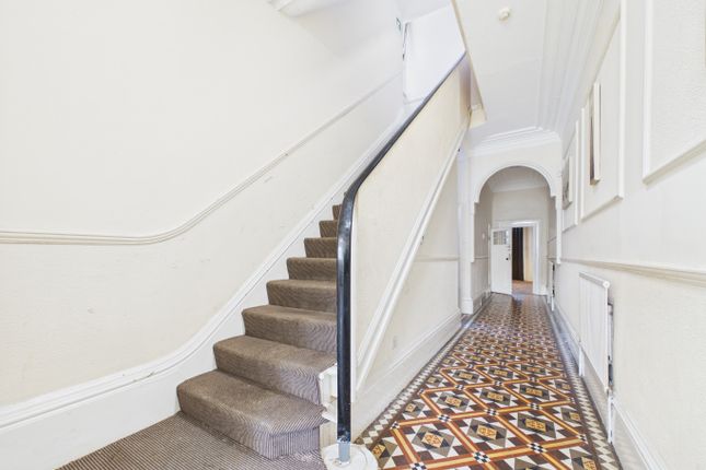 48 Westbourne Avenue, Princes Avenue, East Riding of Yorkshire photo 2