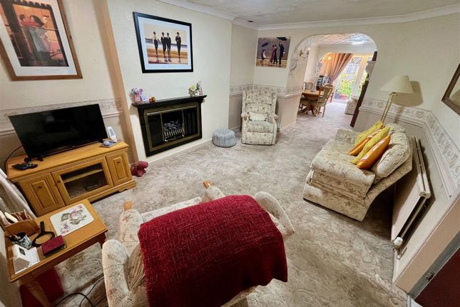 Thumbnail Semi-detached bungalow for sale in Hesketh Drive, Maghull, Liverpool