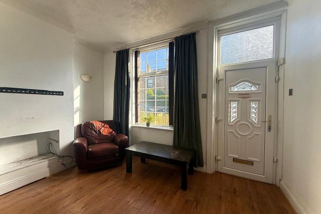 37, Clarke Street, Dewsbury photo 2
