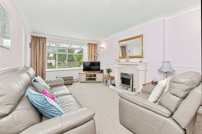 87, Coxley View, Wakefield photo 4