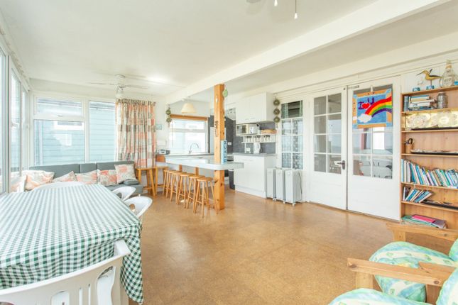 319, Faversham Road, Whitstable photo 4