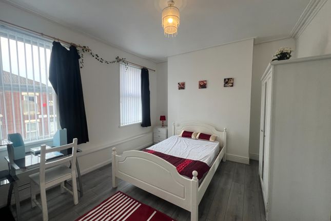 End terrace house to rent in Alton Road, Tuebrook, Liverpool