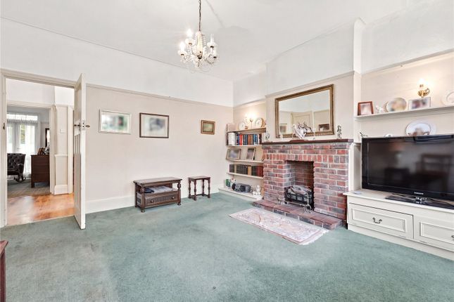 99, Ennismore Gardens, Essex photo 4