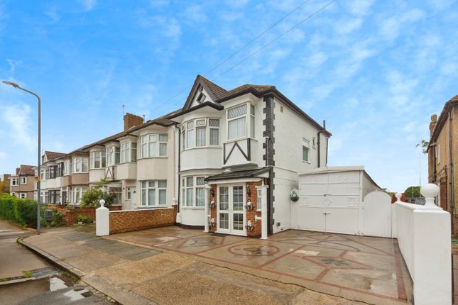 3-bed house on 35, Priory Close, Wembley, £625,000