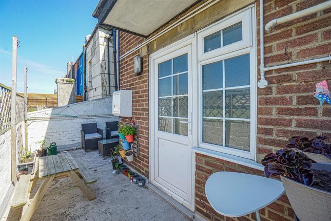 200a, Queens Road, Hastings photo 4