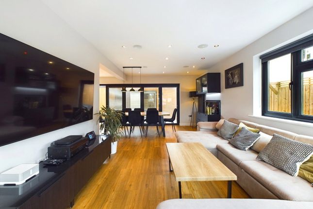 Falmer Avenue, Worthing photo 3