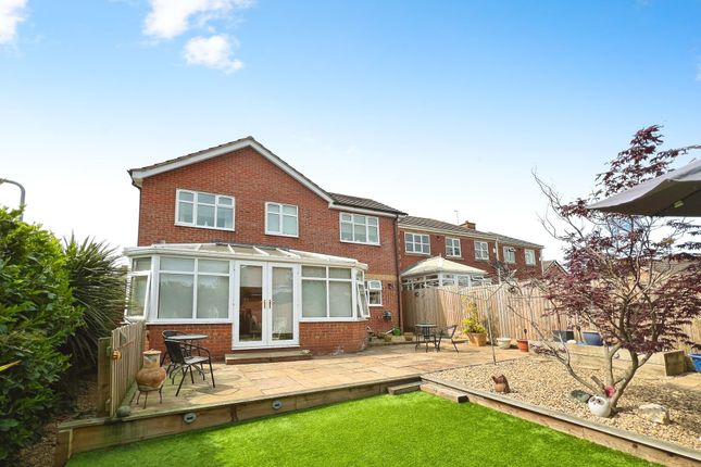 21b Worcester Road, Grantham photo 2