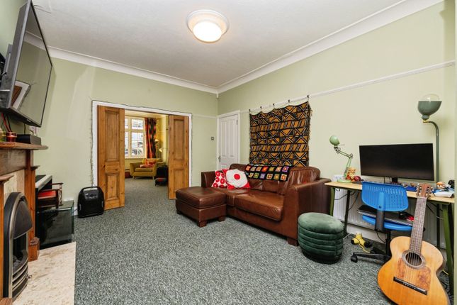 Tannsfeld Road, London photo 3
