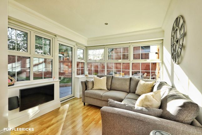23, Southgate, Retford photo 4