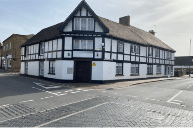 Office to let in High Street, Leatherhead