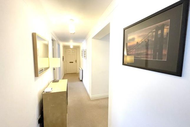 Flat to rent in St. Andrews Square, Glasgow