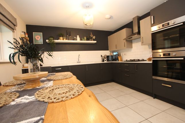 Flat for sale in Fishponds Way, Welton