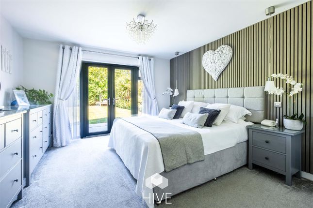 21, Whitebeam Way, Verwood photo 3