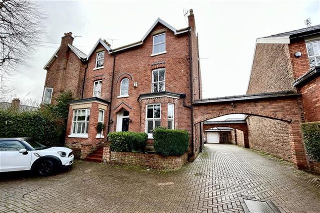 Flat for sale in Massie Street, Cheadle