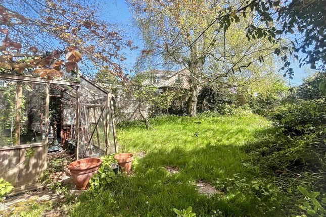 14, Belmont Road, Winscombe photo 4