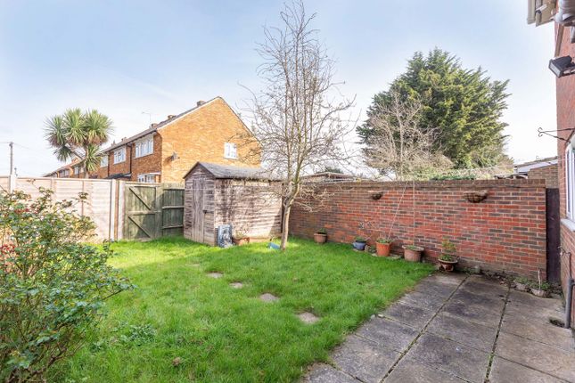 End terrace house for sale in Spencer Road, Langley