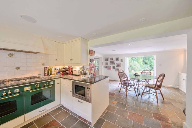 Apple Tree Cottage, Shirley Holms Road, Lymington photo 4