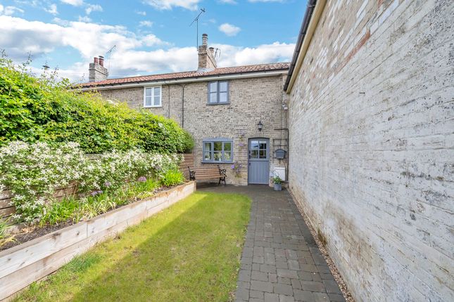 2-bed house on 1 Old Post Office Row, Church Road, Bury St. Edmunds, £270,000