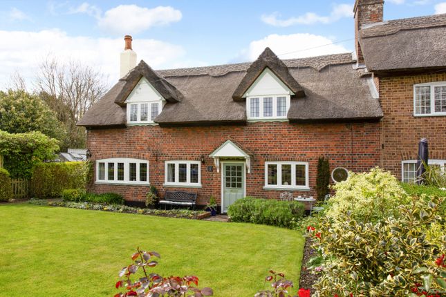 Thumbnail Semi-detached house for sale in Hatching Green, Harpenden