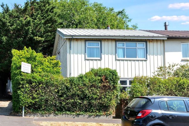 3-bed semi-detached on 16, Deerhurst Crescent, Portsmouth, £125,000
