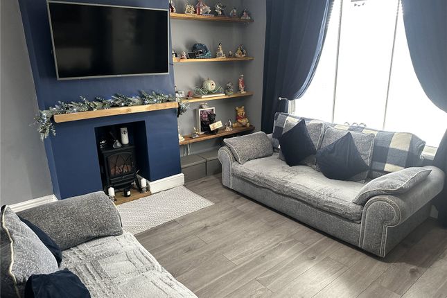 7, Hollington Crescent, West Midlands photo 2