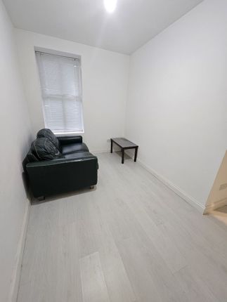 2A Houghton Street, Sunderland photo 3