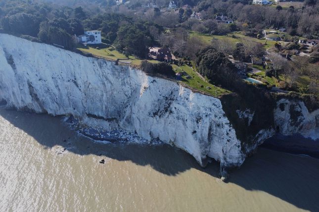 Thomond Gate, Beach Road, Dover photo 3